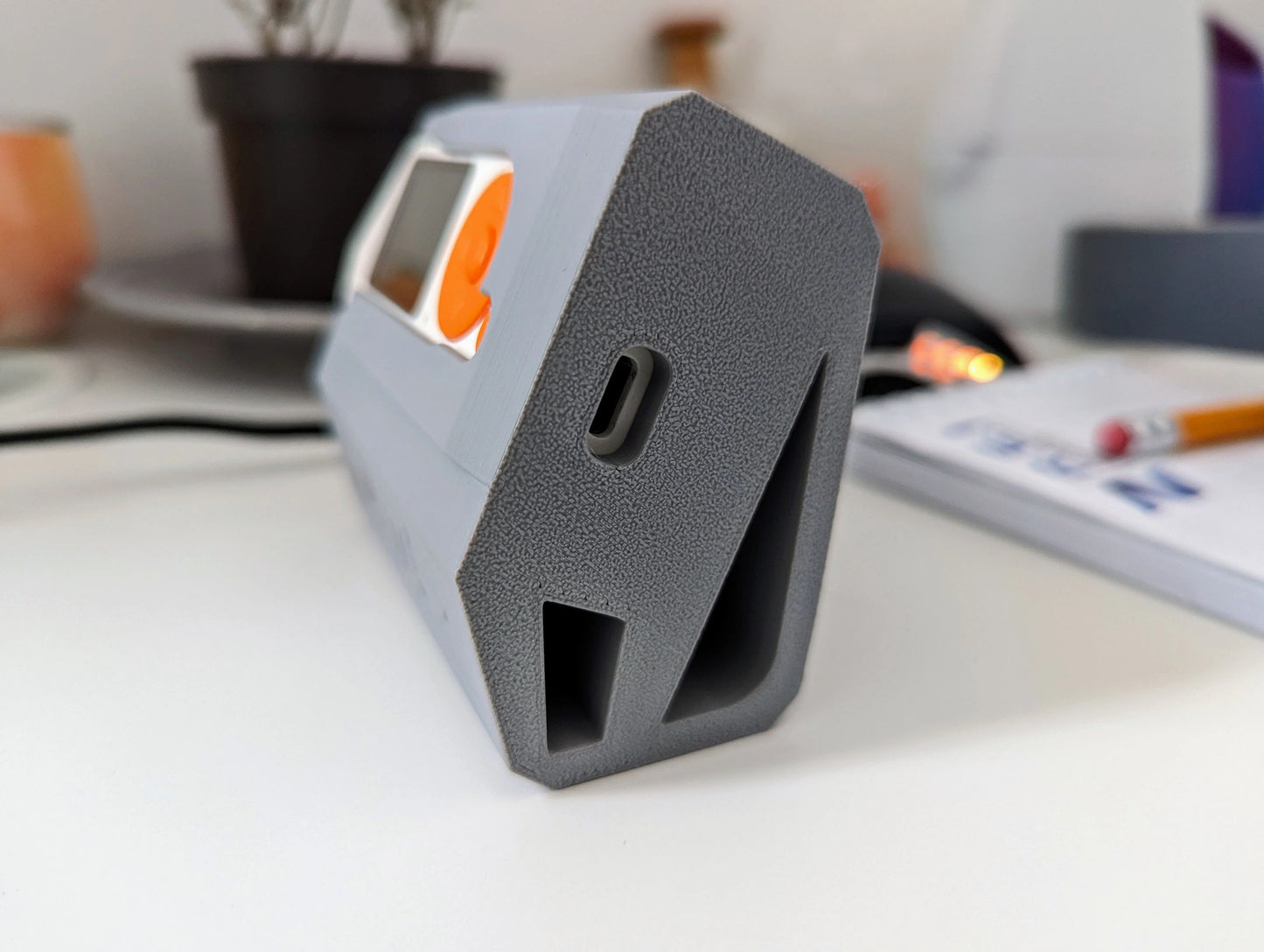 Flipper Zero Desktop Stand